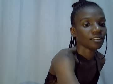 Pettitelavishey1 February 14, 2025 Chaturbate stream image