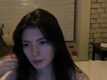 Julietta_Has_A_Gun February 14, 2025 Chaturbate stream image