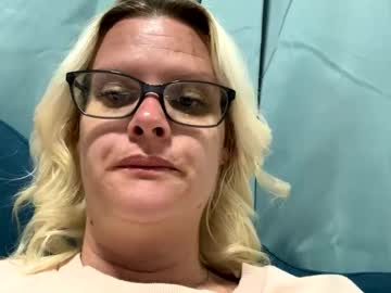 Jeuelz1 February 16, 2025 Chaturbate stream image
