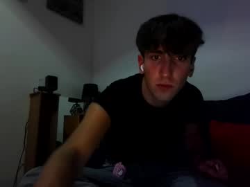 Pttvnvkk February 16, 2025 Chaturbate stream image