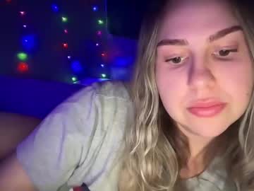 Skylarpeachy February 16, 2025 Chaturbate stream image