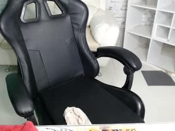 Mia_Ynocolucci February 17, 2025 Chaturbate stream image