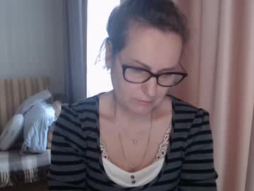 Lauraoven1 February 17, 2025 Chaturbate stream image