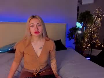 Mikkishows February 17, 2025 Chaturbate stream image