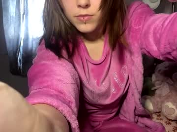 Lexielavenderlux February 17, 2025 Chaturbate stream image