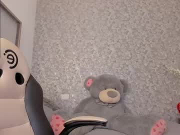 Isabella_Roberts13 February 17, 2025 Chaturbate stream image