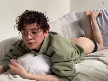 Maplefroggy February 17, 2025 Chaturbate stream image