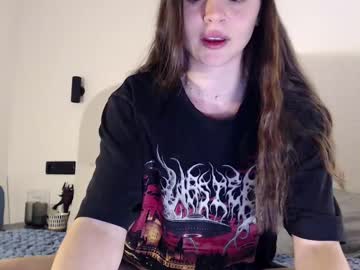 Miley_K18 February 17, 2025 Chaturbate stream image