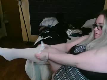 Queenb9876 February 18, 2025 Chaturbate stream image