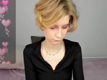 Julescrown February 18, 2025 Chaturbate stream image