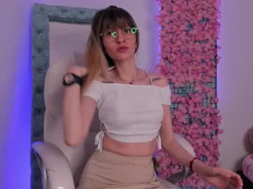 Summer_Sweet_22 February 18, 2025 Chaturbate stream image