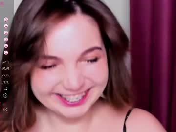 Kindhazelhere_ February 18, 2025 Chaturbate stream image