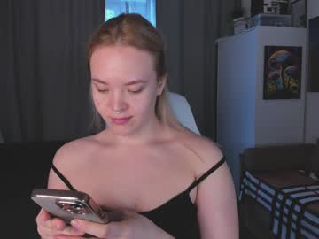 Evelinadarling February 18, 2025 Chaturbate stream image