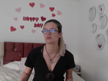 Sereneclarks_ February 18, 2025 Chaturbate stream image