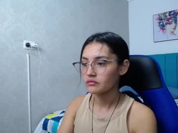 Antonella_Sweetlittle February 18, 2025 Chaturbate stream image