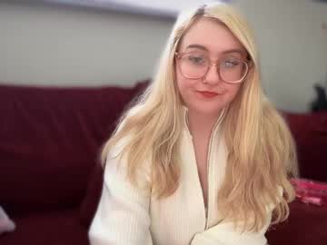 Vanillapuddingpie February 18, 2025 Chaturbate stream image