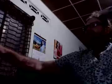 Moonroxxx February 18, 2025 Chaturbate stream image