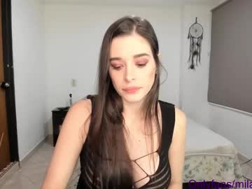 Lauritamilan1 February 19, 2025 Chaturbate stream image
