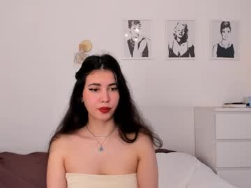 Yooleen February 19, 2025 Chaturbate stream image