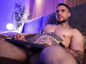Dominic_Sullivan1 February 19, 2025 Chaturbate stream image