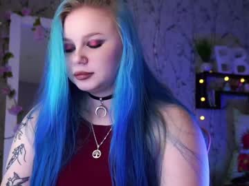 Moon_Valkyriie February 19, 2025 Chaturbate stream image