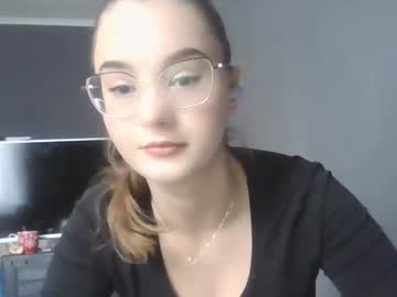 Rose_Delight02 February 19, 2025 Chaturbate stream image