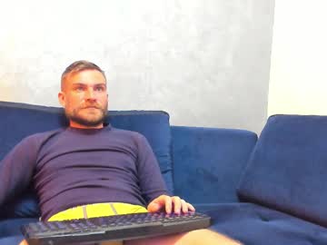 10in_Deluxe February 19, 2025 Chaturbate stream image