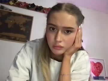 Alpinecharm February 19, 2025 Chaturbate stream image