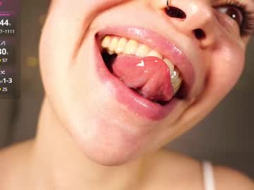 Alma_Yammy February 19, 2025 Chaturbate stream image