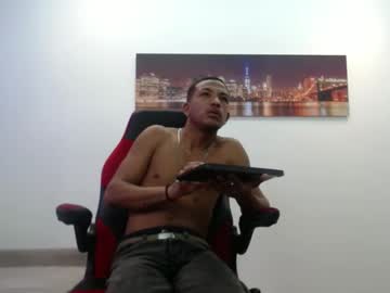 Carlos_Alber12 February 19, 2025 Chaturbate stream image
