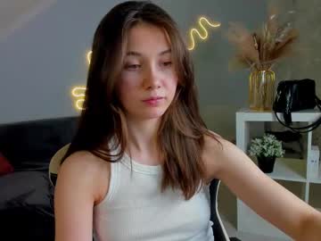Lilit_Brow February 19, 2025 Chaturbate stream image