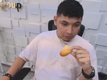 Yhan_Alvarez25 February 23, 2025 Chaturbate stream image