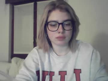 Fluffy_Flower February 24, 2025 Chaturbate stream image