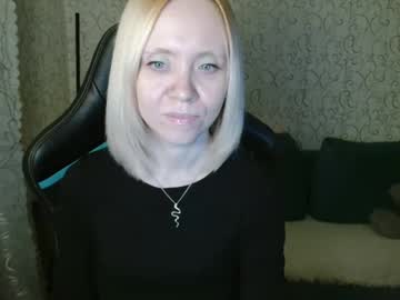 Angelcarly32 February 25, 2025 Chaturbate stream image