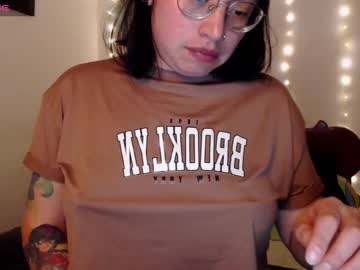 Amywine7 stream photo from February 27, 2025