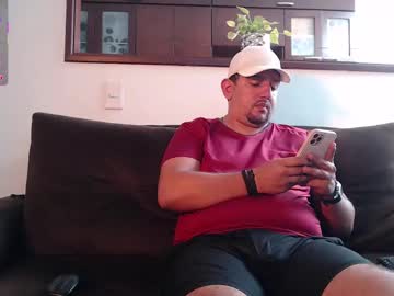 Beararthur2 March 01, 2025 Chaturbate stream image