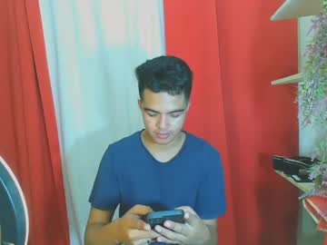 Kikxxx121698 March 04, 2025 Chaturbate stream image