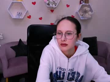 Mona_Cloud March 04, 2025 Chaturbate stream image