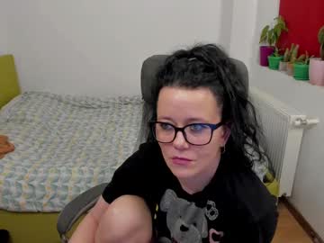 Eveline_James March 04, 2025 Chaturbate stream image