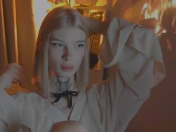 Hotchubently March 05, 2025 Chaturbate stream image