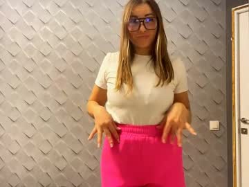 Lynettedainty March 05, 2025 Chaturbate stream image