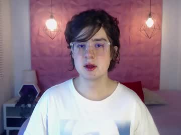Kun_Clove March 07, 2025 Chaturbate stream image