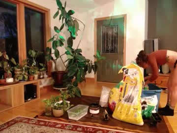 Hatchet_And_Fox March 09, 2025 Chaturbate stream image