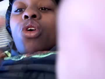 Diamond82882080 March 10, 2025 Chaturbate stream image