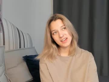 Peggycaris March 10, 2025 Chaturbate stream image