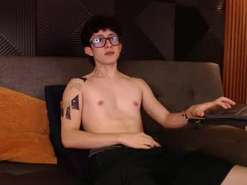 Troy_Rouge March 10, 2025 Chaturbate stream image