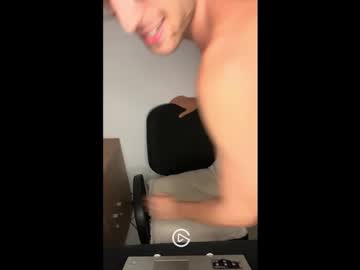 Italianboyx0 March 10, 2025 Chaturbate stream image
