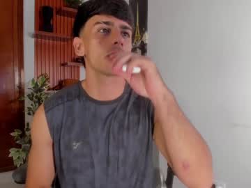 Russ_W8 March 11, 2025 Chaturbate stream image