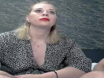 2amazingtits March 11, 2025 Chaturbate stream image