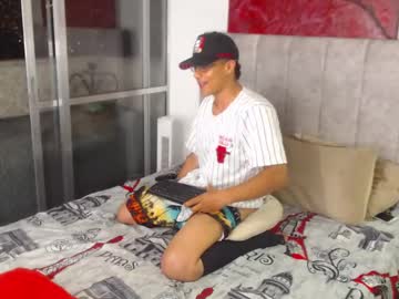 Dereck_Tompson March 12, 2025 Chaturbate stream image